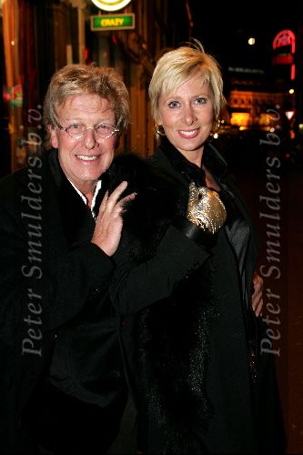 Amsterdam 27 oktober 2004
Presentatie boek van Leco v Zaelhoff.
Jan des Bouvrie en zijn vrouw Monique des Bouvries