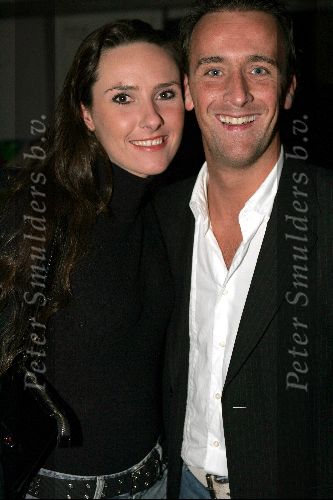 Zevenbergen 21 oktober 2004.
Voetballen voor Villa Pardoes
Jeroen Smits met vriendin Marloes