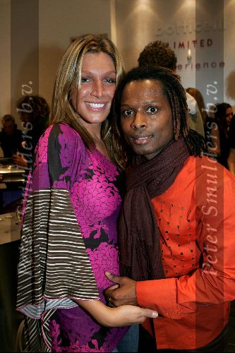 Amsterda  15  oktober 2004
Opening Bottecelli schoenen in Amsterdam.
Juan Wells en Kelly BB