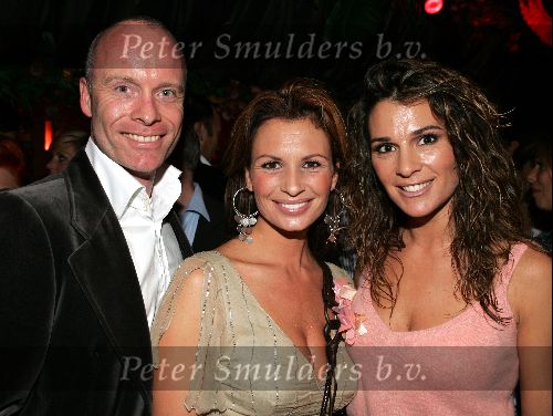 Amsterdam 27 oktober 2004
Presentatie boek van Leco v Zadelhoff.
Quinty Trustfull Mart Visser en Leontine Borsato