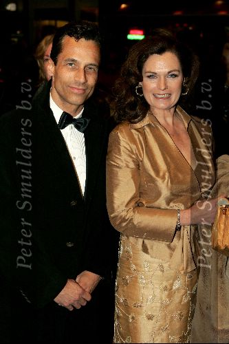 Amsterdam 18 oktober 2004
Uitreiking Beau Monde awards in Tuschinski.
Liz Snoyink en Robert Schoemacher