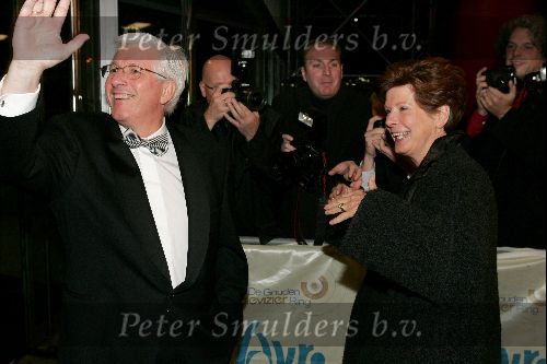 Amsterdam 21 oktober 2004
Uitreiking van de televizierring in HMH.
Maartje v Weegen met Joop Daalmeijer