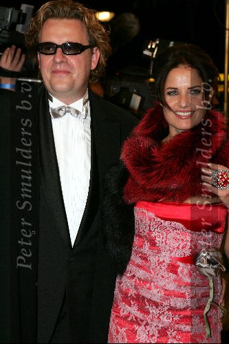Amsterdam 21 oktober 2004
Uitreiking van de televizierring in HMH.
Mariska Hulscher met een vriend
