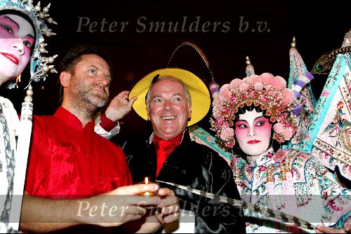 Hong Kong 11 oktober 2004
Princess Model of the world verkiezing.
Ronnie Tober en Michiel Blijboom