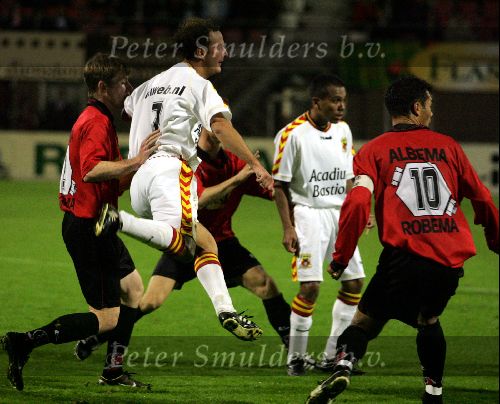 Helmond, 8 Oktober 2004
Helmond Sport-Go Ahead Eagles, eindstand 1-1
Niels Kokmeyer in aktie