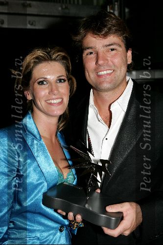 Amsterdam 21 oktober 2004
Uitreiking van de televizierring in HMH.
Reinout Oerlemans met Danielle Overgaag