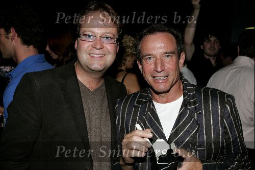 Amsterdam 3 oktober 2004
Presentatie sieradenlijn van Maik de Boer.
Rob Verlinden met vriend