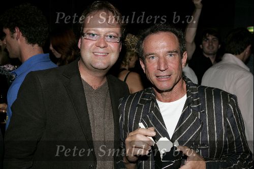 Amsterdam 3 oktober 2004
Presentatie sieradenlijn van Maik de Boer.
Rob Verlinden met vriend