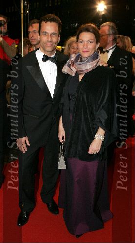 Amsterdam 21 oktober 2004
Uitreiking van de televizierring in HMH.
Robert Schoemacher met vrouw