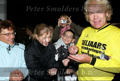 Zevenbergen 21 oktober 2004.
Voetballen voor Villa Pardoes
Ruud Big brother Ruud BB