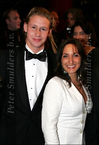 Amsterdam 21 oktober 2004
Uitreiking van de televizierring in HMH.
Sabine Koning  en Ewout Genemans