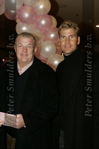 Amsterdam 26 oktober 2004
Premiere Gay in Pathe de Munt.
Sjoerd Kooistra met vriend