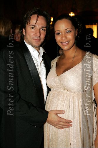 Amsterdam 18 oktober 2004
Uitreiking Beau Monde awards in Tuschinski.
Sonja Silva zwanger met Spiros