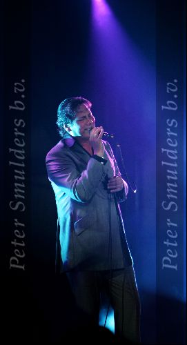 Hong Kong 11 oktober 2004
Princess Model of the world verkiezing.
Tony Hadley (Spandau Ballet)
