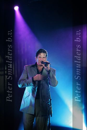 Hong Kong 11 oktober 2004
Princess Model of the world verkiezing.
Tony Hadley (Spandau Ballet)