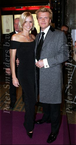 Amsterdam 18 oktober 2004
Uitreiking Beau Monde awards in Tuschinski.
Tooske Breugem en Bastiaan Ragas