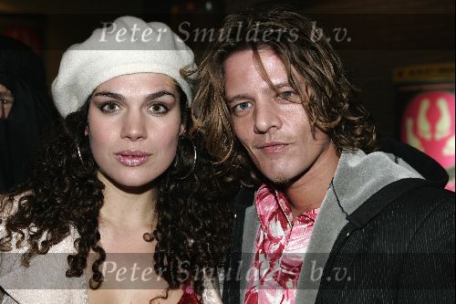 Amsterdam 26 oktober 2004
Premiere Gay in Pathe de Munt.
Tygo Gernandt met vriendin Anne