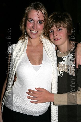 Rotterdam 16 oktober 2004
Premiere Film van ome Willem in Luxor theater.
Vivian Reys zwanger met broertje Bobby