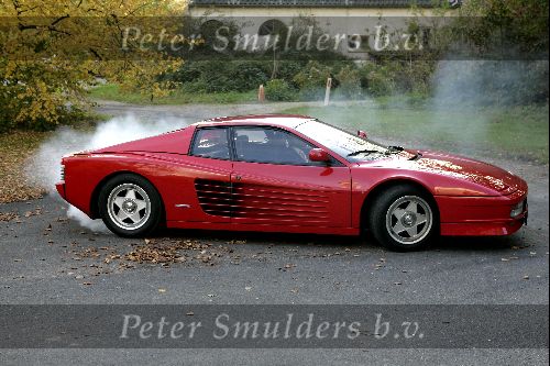 Zeist 26 oktober 2004
Presentatie dvd Wibi Soerjadi in zijn huis.
Wibi met ferrari