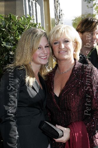 Amsterdam 2 oktober 2005
Premiere Beauty and the beast in Carre.
Anita Meier met dochter