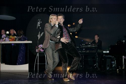 Alphen aan de Rijn 3 oktober 2005
Premiere Liesbeth List.
Beau v Erven Dorens  en Antonie Kamerling
