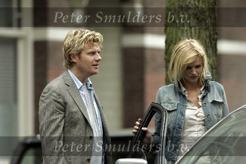 Amsterdam 14 oktober 2005
Bastiaan ragas Tooske Breugem en Laura Vlasblom met zoontje bij nieuwe huis bastiaan en Tooske.