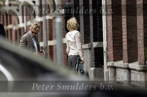 Amsterdam 14 oktober 2005
Tooske Breugem en Bastiaan Ragas bij nieuwe huis