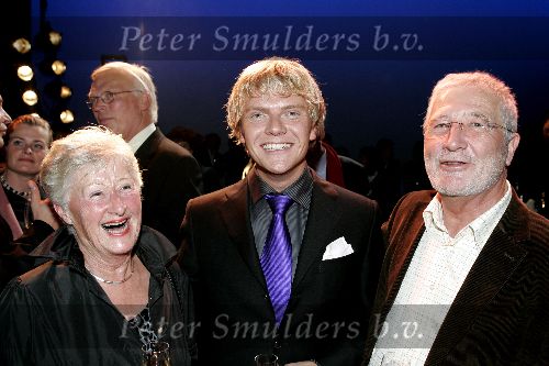 Alphen aan de Rijn 3 oktober 2005
Premiere Liesbeth List.
Bastiaan Ragas met schoonouders