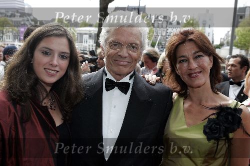 Amsterdam 2 oktober 2005
Premiere Beauty and the beast in Carre.
Ben Cramer met vrouw en dochter