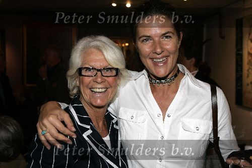 Amsterdam 2 oktober 2005
Presentatie cd Wim Sonneveld in nieuwe de la mar theater.
Bonnie Huf met dochter
