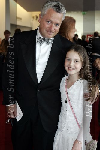 Tilburg 23 oktober 2005
Premiere Annie in schouwburg Tilburg.
Bram Moszkowicz met dochter