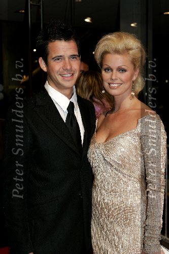 Amsterdam 21 oktober 2005
Televizierringuitreiking in ij theater.
Bridget Maasland met vriend pepijn