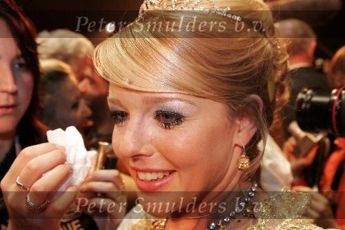 Amsterdam 2 oktober 2005
Premiere Beauty and the beast in Carre.
Chantal Janzen huilend