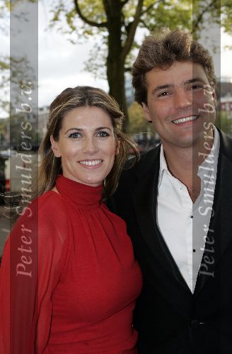Amsterdam 2 oktober 2005
Premiere Beauty and the beast in Carre.
Danielle Overgaag en Reinout Oerlemans