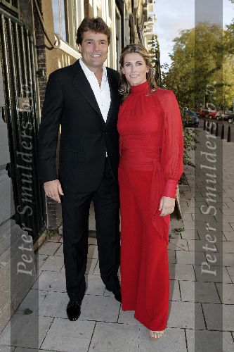Amsterdam 2 oktober 2005
Premiere Beauty and the beast in Carre.
Danielle Overgaag en Reinout Oerlemans
