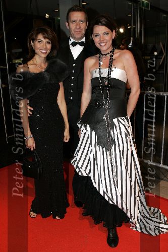 Amsterdam 21 oktober 2005
Televizierringuitreiking in ij theater.
Esther Duller met compagnon