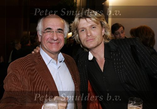 Alphen aan de Rijn 3 oktober 2005
Premiere Liesbeth List.
Frits Spits met Hans Klok