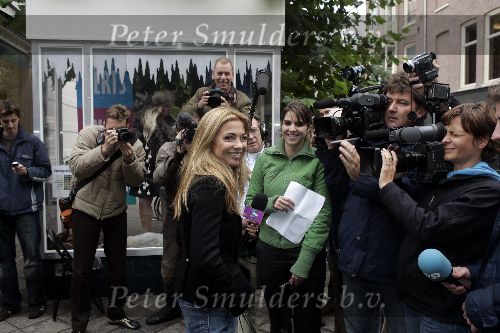 Amsterdam 19 oktober 2005
Georgina Verbaan demonstreert tegen bont op pc hooftstraat