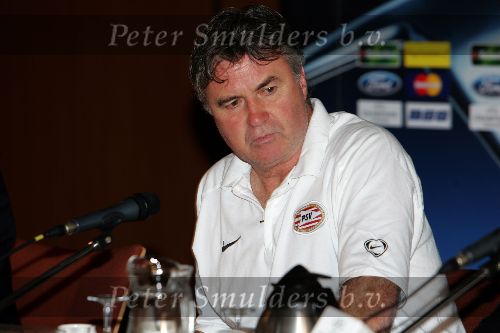 Eindhoven, 31 Oktober 2005
Persconferentie t.g.v. Championsduel PSV-AC Milaan
Guus 
© Foto Bart Bel