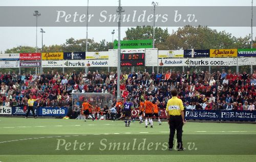 Eindhoven, 9 Oktober 2005
Eerste wedstrijd tussen de nieuwe hoofdklasser HC Eindhven tegem plaatsgenoot en Nederlands Kampioen Oranje Zwart