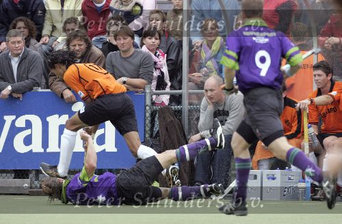 Eindhoven, 9 Oktober 2005
De eerste wedstrijd in de hoofdklasse tussen promovendus HC Eindhoven en landskampioen Oranje Zwart, eindstand 1-3 voor de landskampioen.