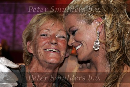 Aalsmeer 15 oktober 2005
Finale dancing with the stars .
Inge de Bruijn met moeder