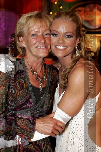 Aalsmeer 15 oktober 2005
Finale dancing with the stars .
Inge de Bruijn met moeder