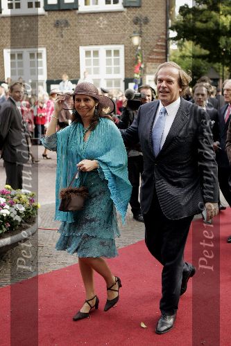Naaren 22 oktober 2005
Huwelijk van Prins Floris en Prinses Aimee in kerk Naarden.
Ivo Niehe met vrouw