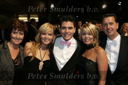 Amsterdam 21 oktober 2005
Televizierringuitreiking in ij theater.
Jan Smit met familie