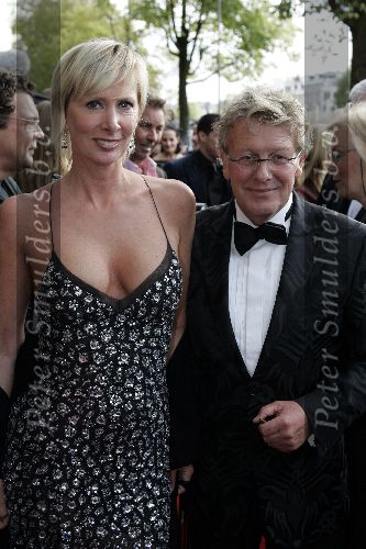 Amsterdam 2 oktober 2005
Premiere Beauty and the beast in Carre.
Jan des Bouvrie met Monique des Bouvrie