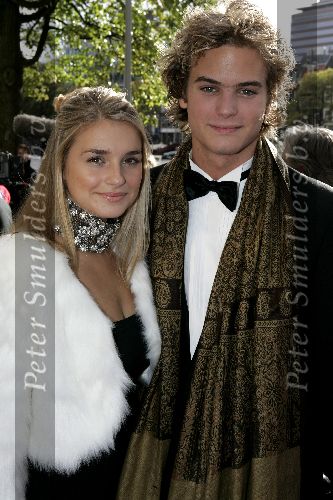 Amsterdam 2 oktober 2005
Premiere Beauty and the beast in Carre.
Jim Bakkum met vriendin