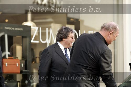 Amsterdam 1 oktober 2005
Oger Lusink en Joop v d Ende   op pc hooftstraat.