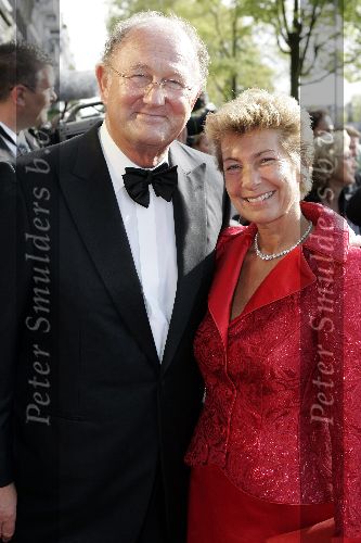 Amsterdam 2 oktober 2005
Premiere Beauty and the beast in Carre.
Joop v d Ende en Janine v d Ende