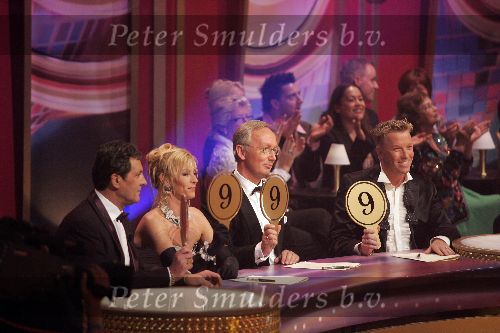 Aalsmeer 15 oktober 2005
Finale dancing with the stars .
jury